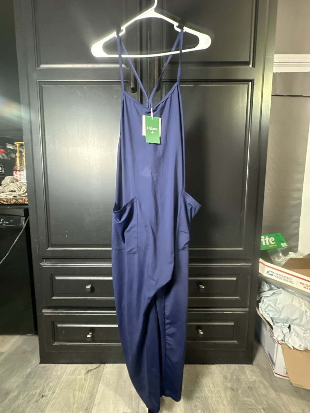Halara Everyday Women's Sleeveless Cross-Back Jumpsuit with Pockets#868